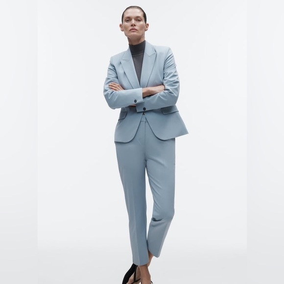 Zara suit. Pants size 6, blazer size 10. - Picture 1 of 2